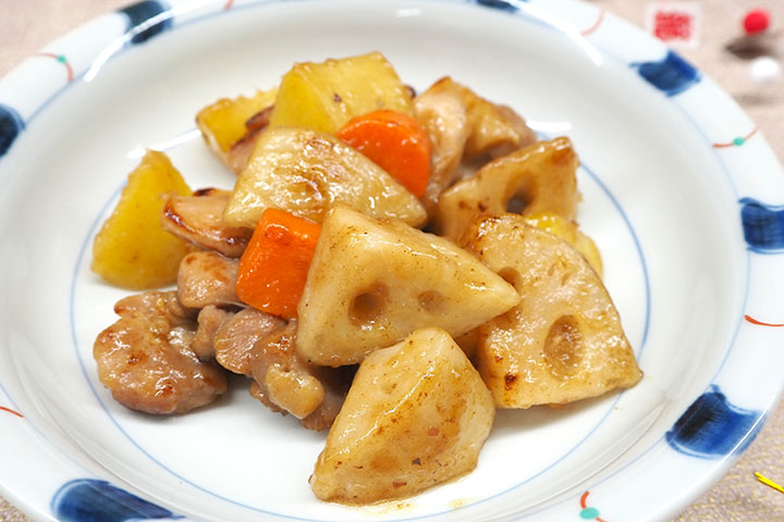 レンコンとサツマイモと鶏肉の甘酢炒め
