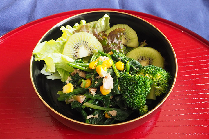 ホウレン草とツナコーンの無限サラダ